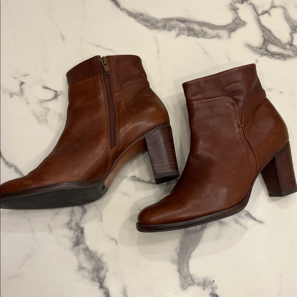Chic Brown Leather Ankle Booties - Picture 2 of 9